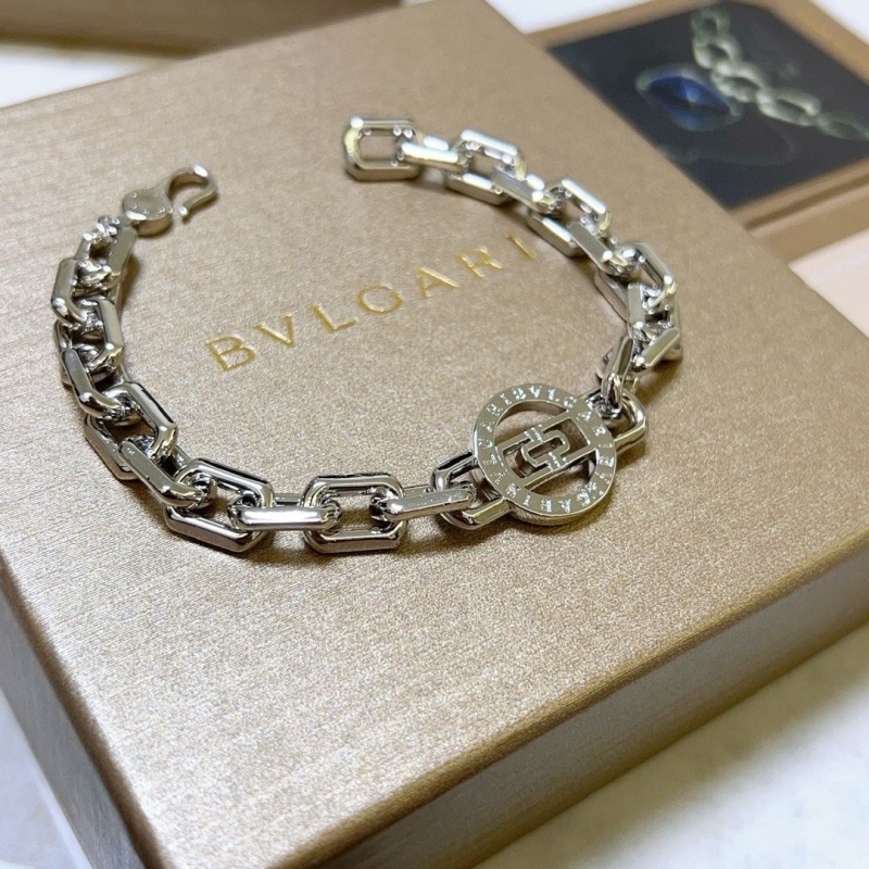 Gvc*1 bracelets